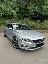 Volvo V60 D4 R-Design Automatik | 163 PS | - gebrauchte Volvo V60 aus dem Jahr 2013