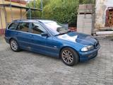 BMW E46 320i Kombi Export Bastler - BMW 320 aus 2000: Kombi, 320i