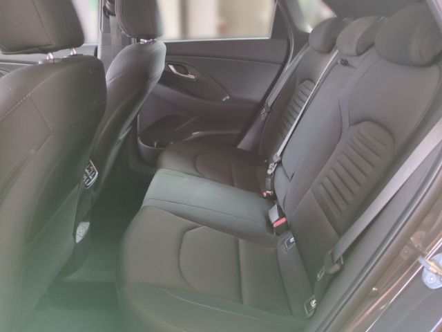 Fahrzeugabbildung Hyundai i30 FL 5-Türer (MY25) 1.0 T-GDI (100 PS) 7-DCT 2