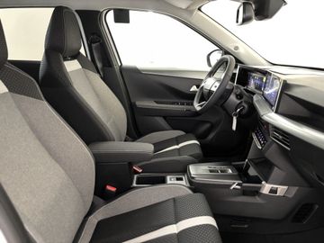 Fotografie des Opel Frontera 1.2 DI Hybrid 48V eDCT GS (1G)