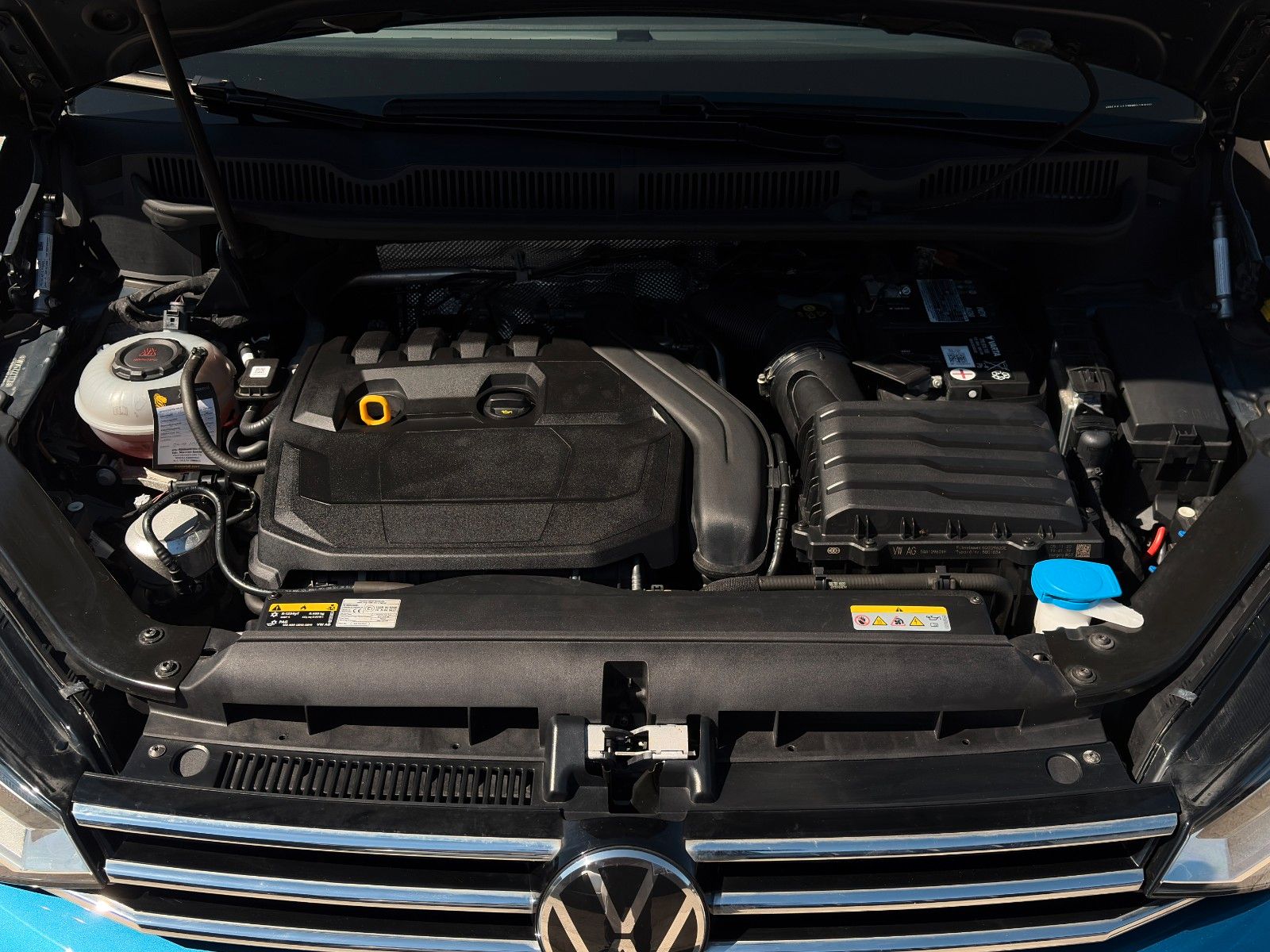 Fahrzeugabbildung Volkswagen Touran 1.5 TSI United SHZ ACC PDC StHz CarPlay
