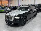 Rolls-Royce Ghost*HUD*Pano*Nachtsicht*TV*Luftfahrwerk*Kamera - Rolls-Royce Ghost: Limousine