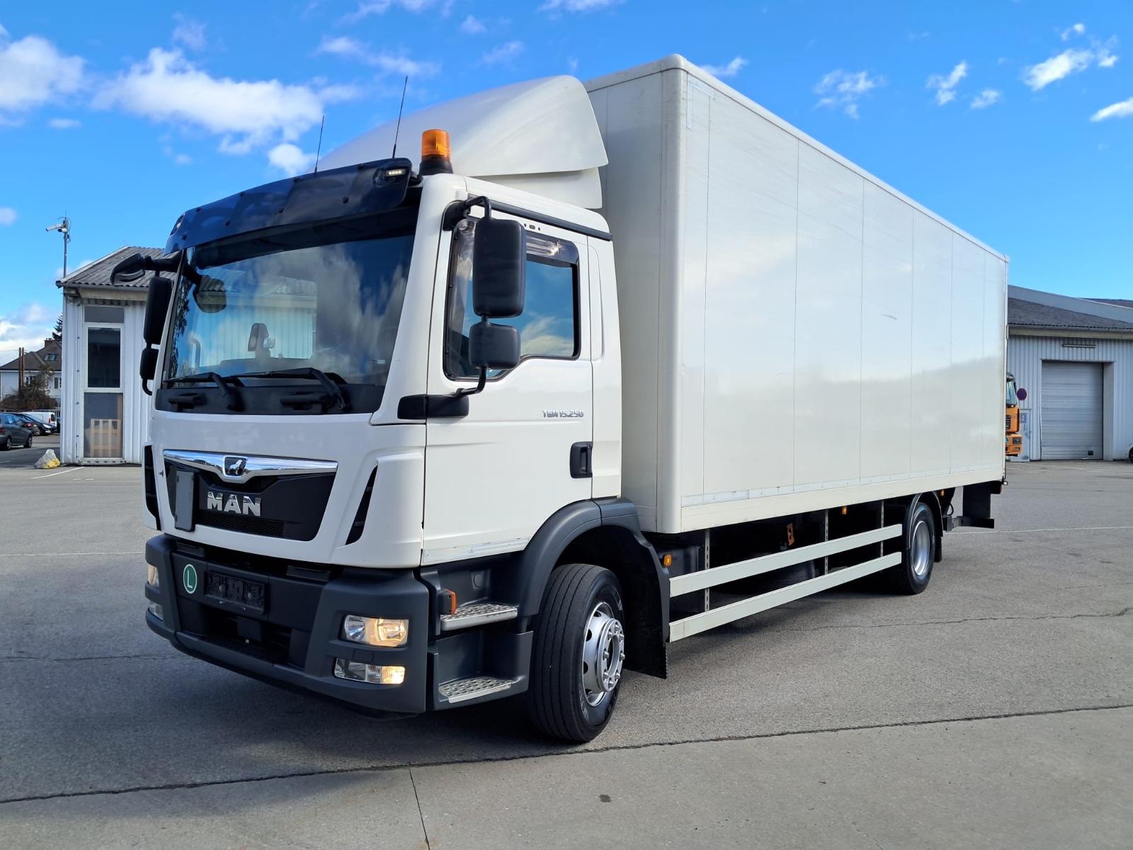 MAN TGL 15 250