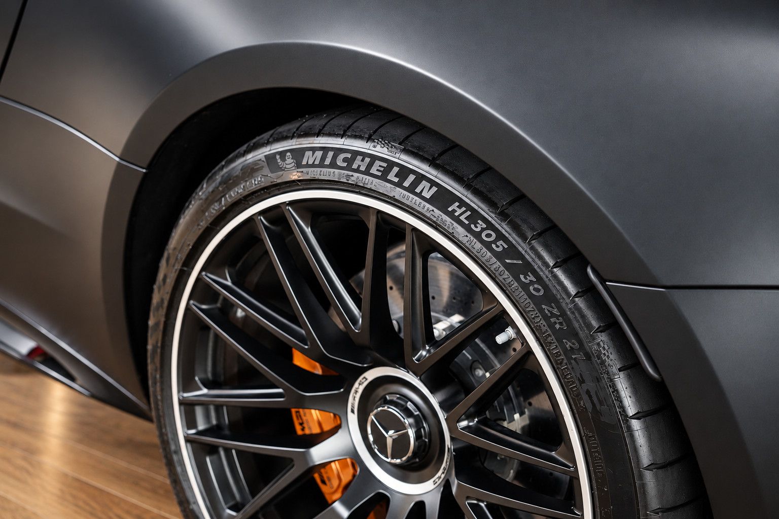 Fahrzeugabbildung Mercedes-Benz AMG GT 63 4Matic *AeroKit*Keramik*SchalenSitze*