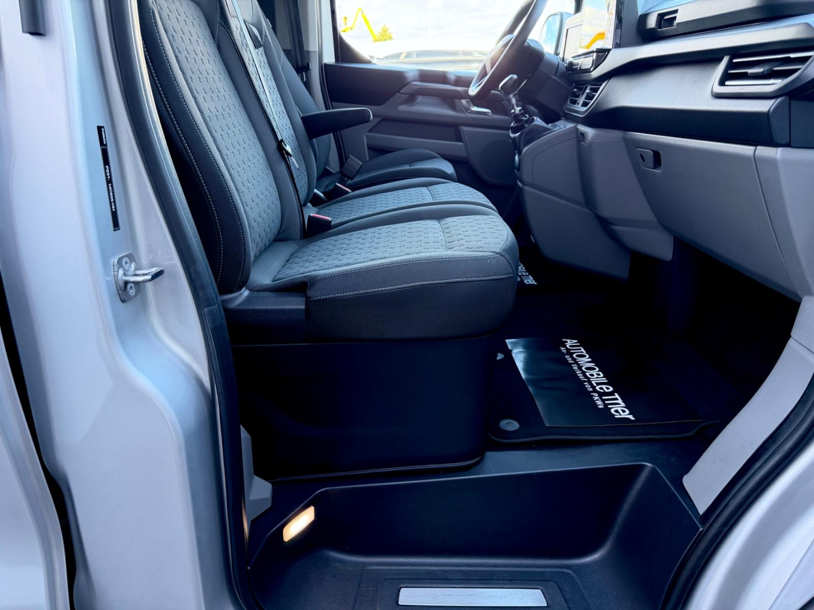 Ford Tourneo Custom 2.0d EcoBlue L2 Titanium 9.Sitzer