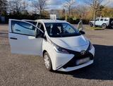 Toyota Aygo  46980 km  zum Schnäppchenpreis - : Schnäppchen