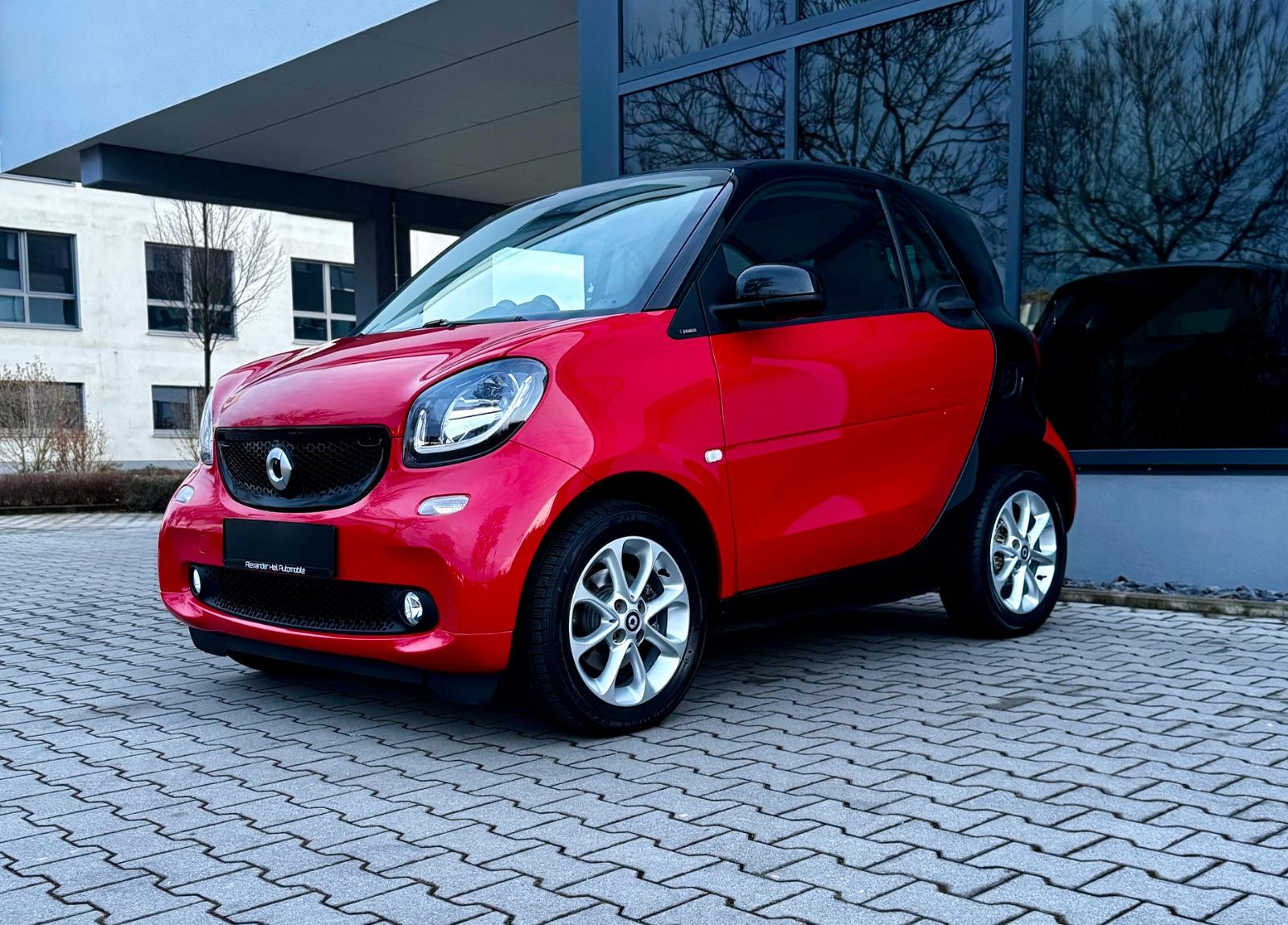 Smart ForTwo Coupe WEINIG KM*AUTOMA*KLIMA*PANO*SHZ*PDC