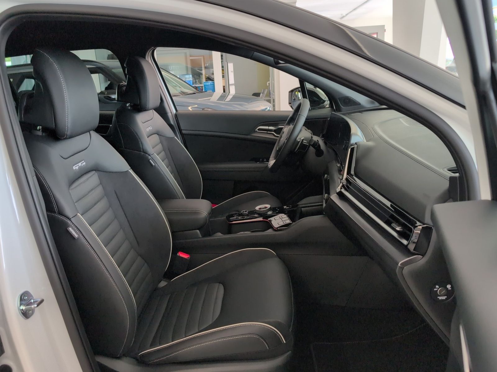 KIA Sportage 1.6 T-GDI PHEV GT-Line AWD Sound – Bild 12