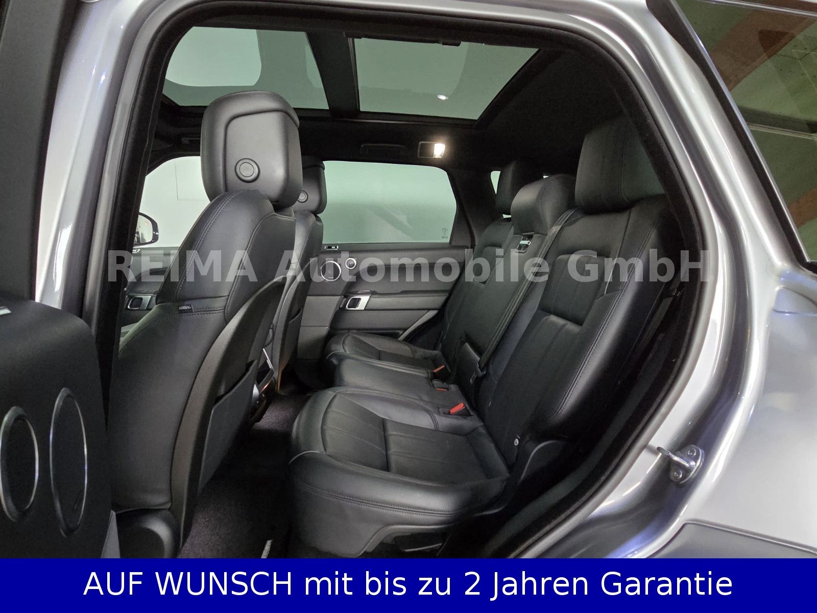 Fahrzeugabbildung Land Rover Range Rover Sport HSE P 400E Hybrid, Matrix