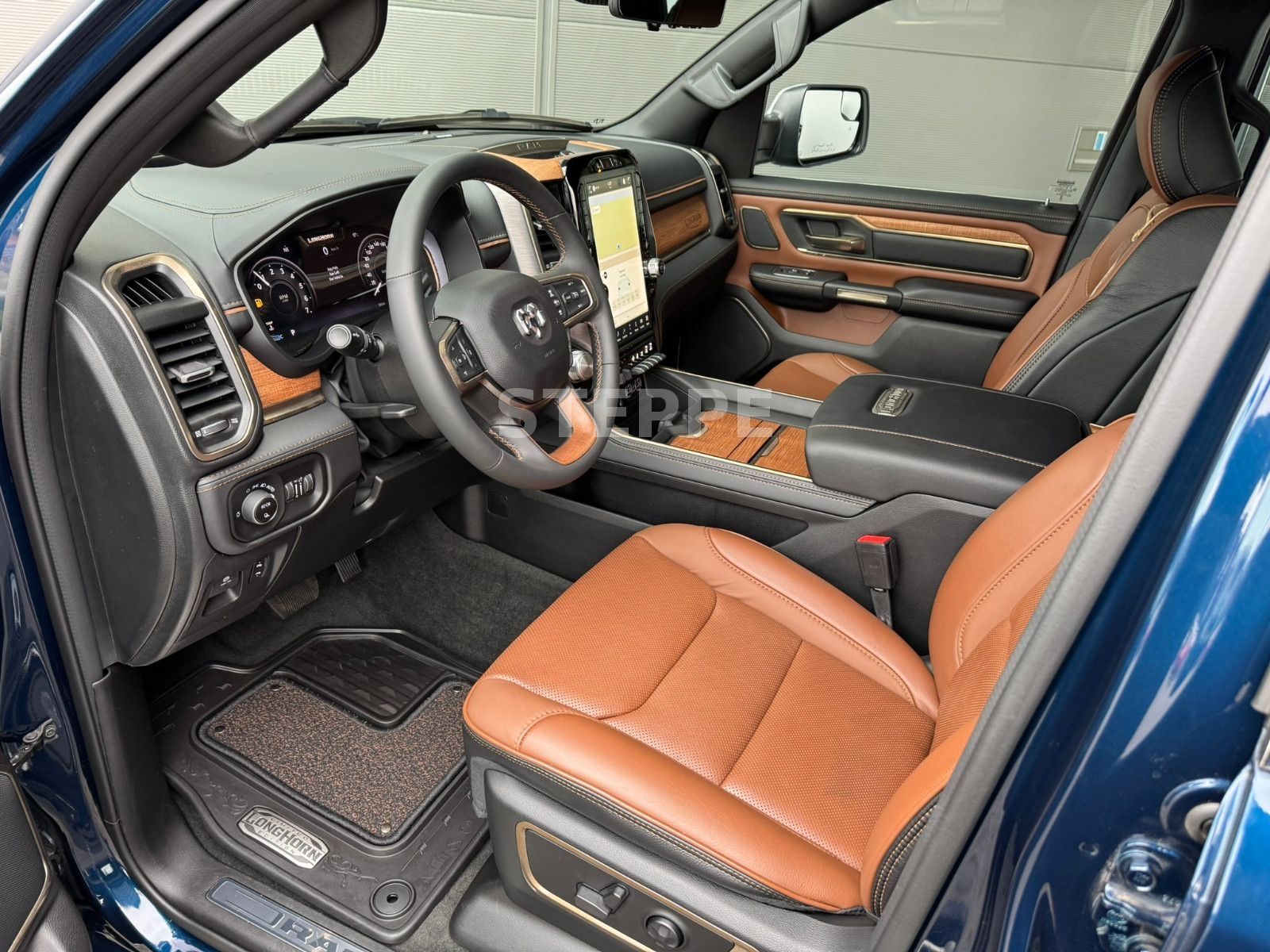 Dodge RAM 1500 5,7 V8 LONGHORN Luftfederung LPG AHK