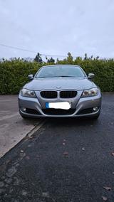 BMW 318i - Scheckheft - zweite Hand - : Zweite Hand