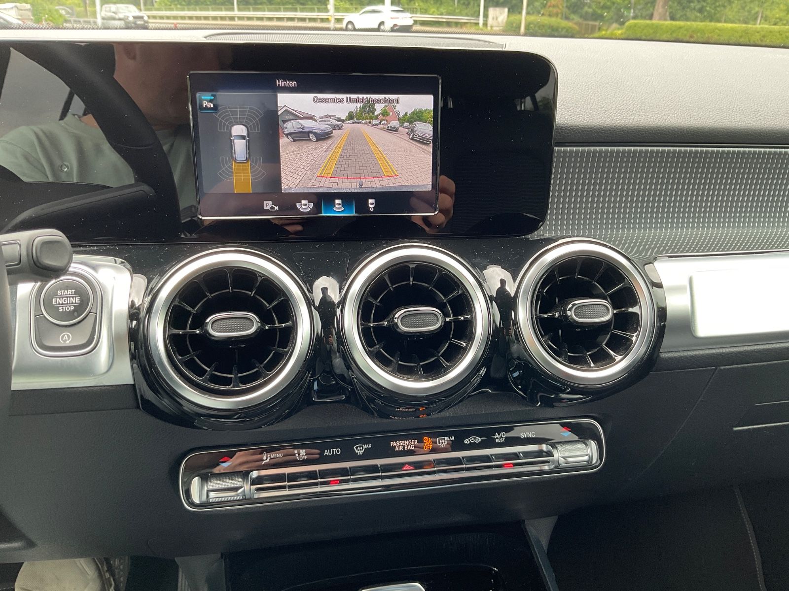 Fahrzeugabbildung Mercedes-Benz GLB 200 d DCT,LED,AHK,el.Heckklappe,Navi