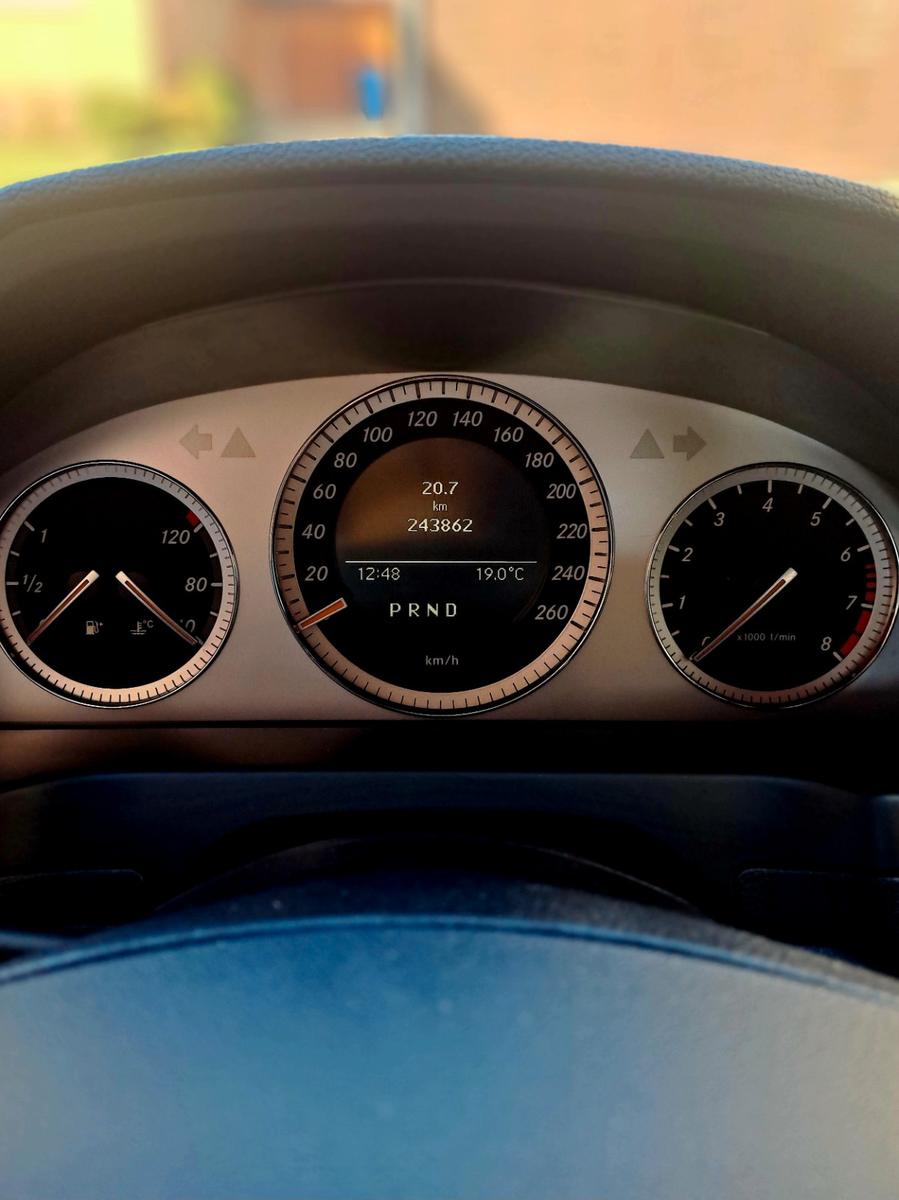 Mercedes-Benz C350 2007 — photo 10