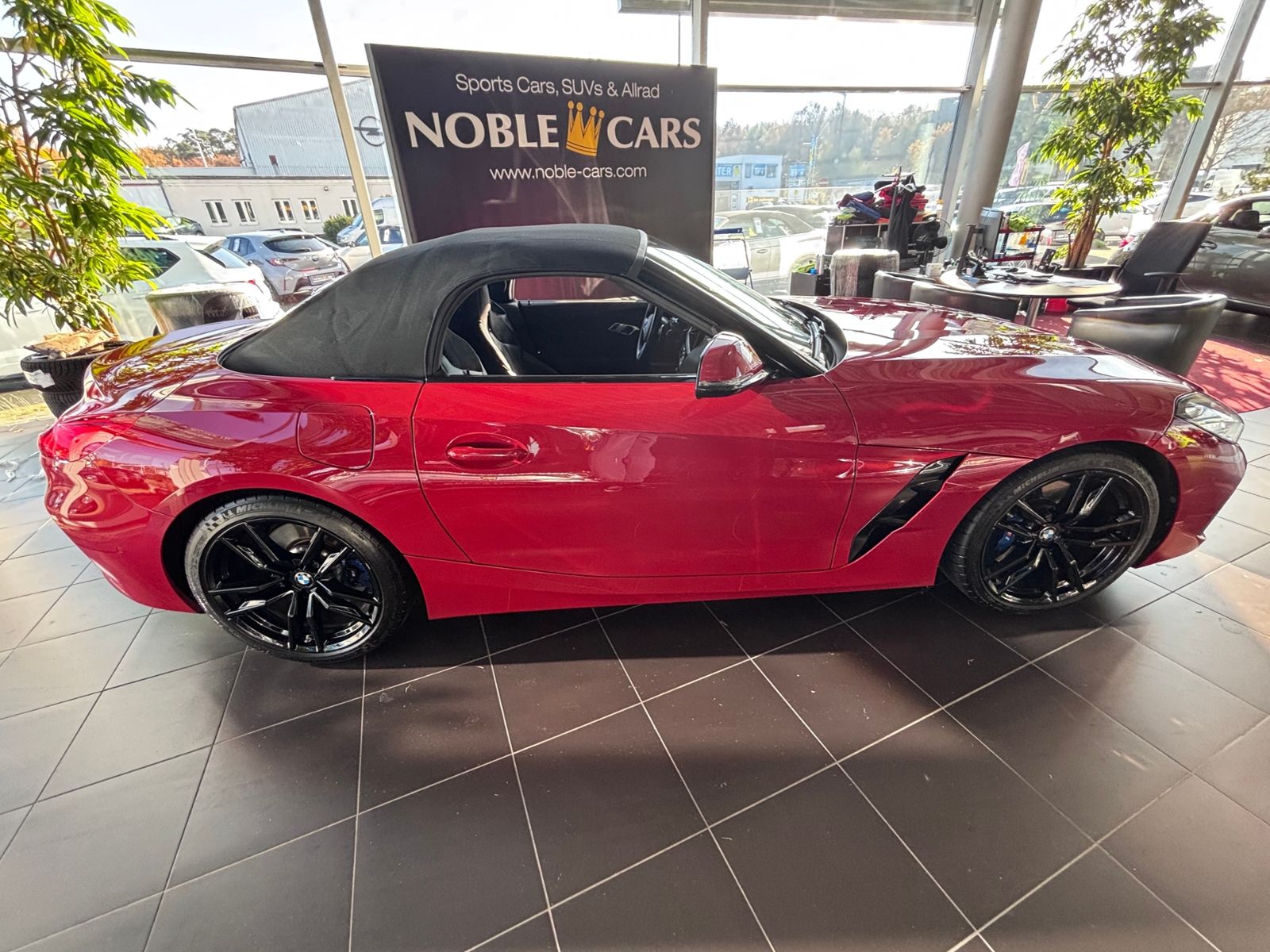 Fahrzeugabbildung BMW Z4  sDrive 30 i M Sport LED NAVI ALU