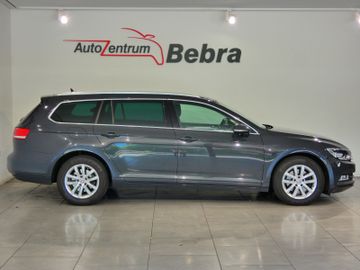 Volkswagen Passat - 4