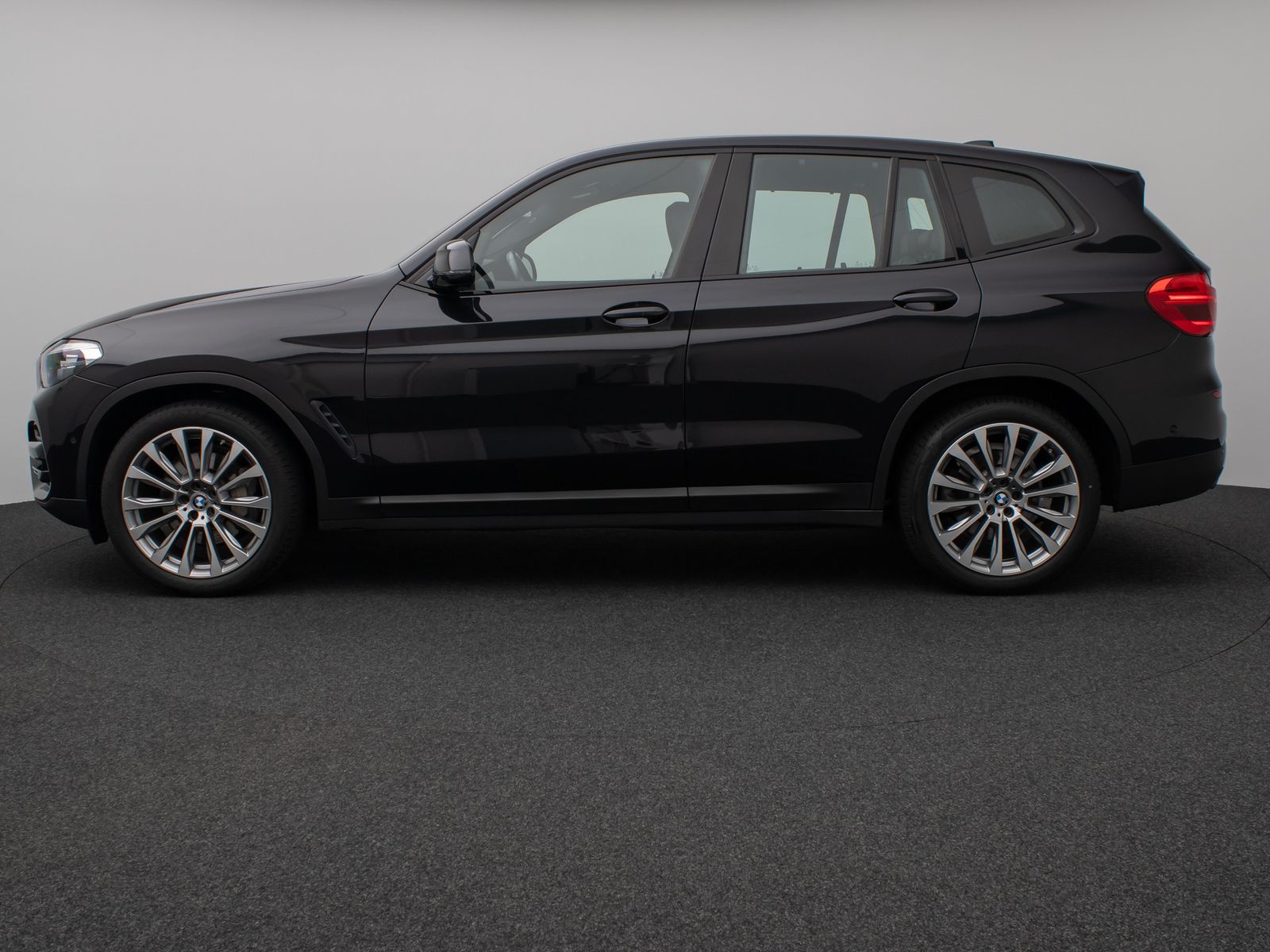 Fahrzeugabbildung BMW X3 xD30i Panorama Kamera DAB HiFi Komfort 20Zoll