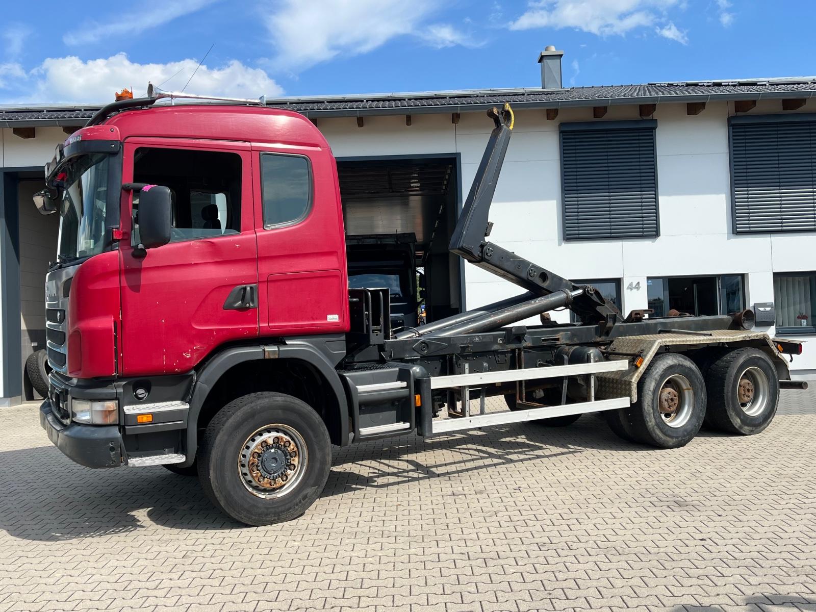 Scania G440 6x6 Retrader Schalter Blattgefedert