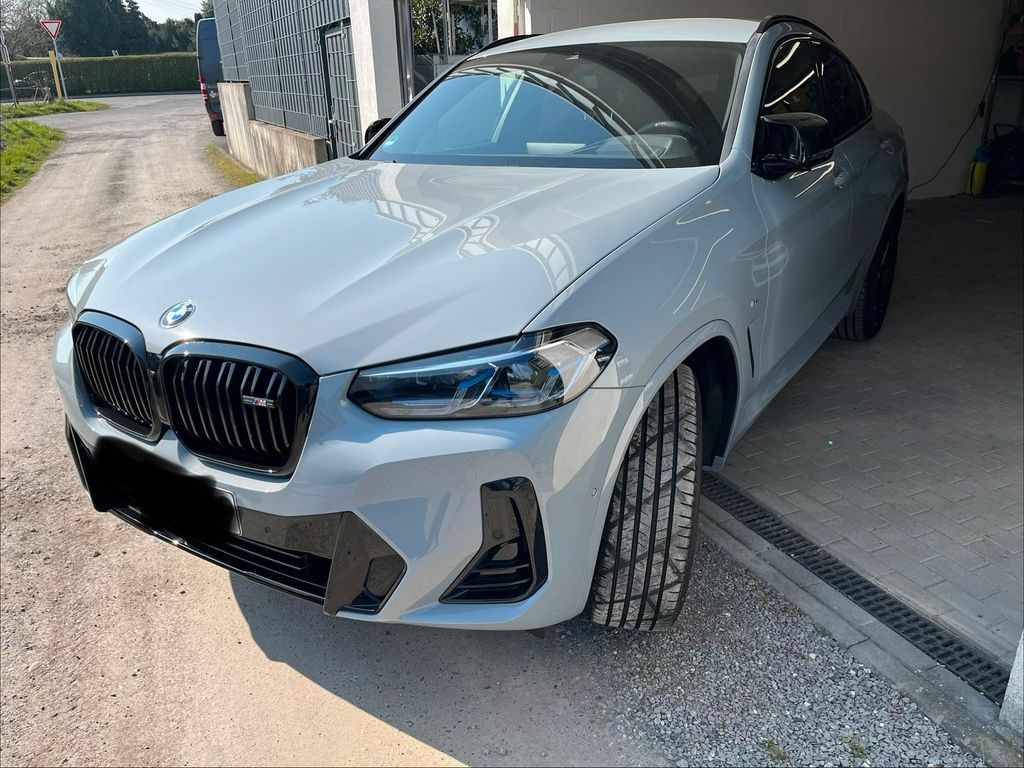 Image of BMW X4 M40