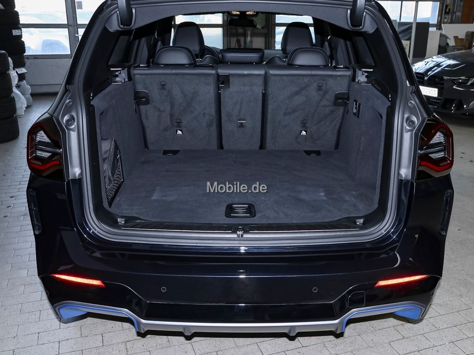 BMW iX3 - Bild 9