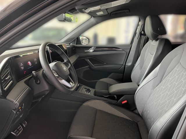 Fahrzeugabbildung Volkswagen Tiguan 1.5 eTSI DSG GOAL NAVI AHK KAMERA