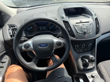 Ford Kuga - 9
