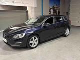 Volvo V60 D3 2.0 Automatik AHK Navi Sitzh - Volvo V60 mit Diesel-Antrieb