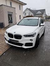 BMW X1 xDrive20i Modell M Sport - Alpinweiß uni  - BMW X1: Modell