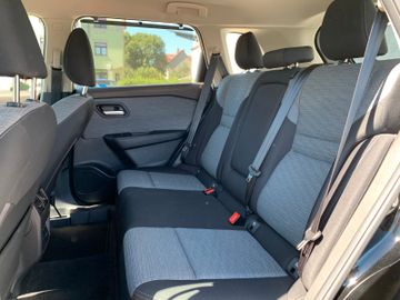 Nissan X-Trail - 11