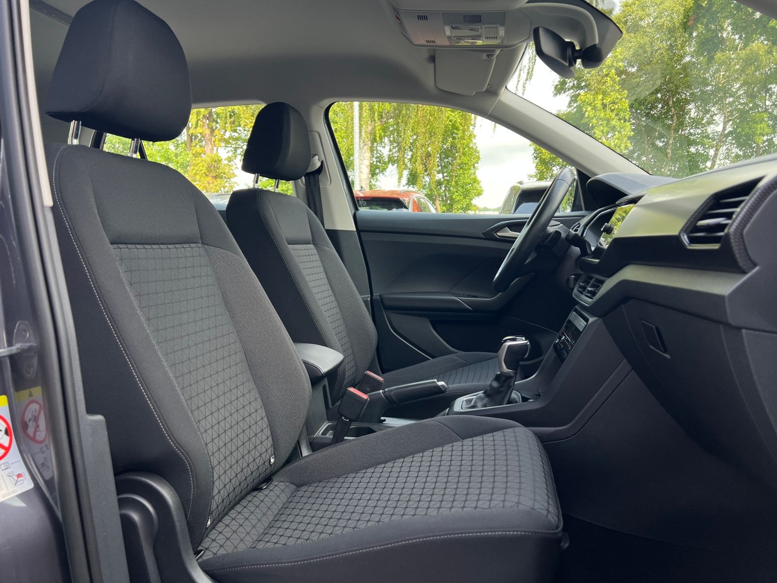 Fahrzeugabbildung Volkswagen T-Cross Life 1.0 TSI DSG *Climatronic, Sitzhzg.,