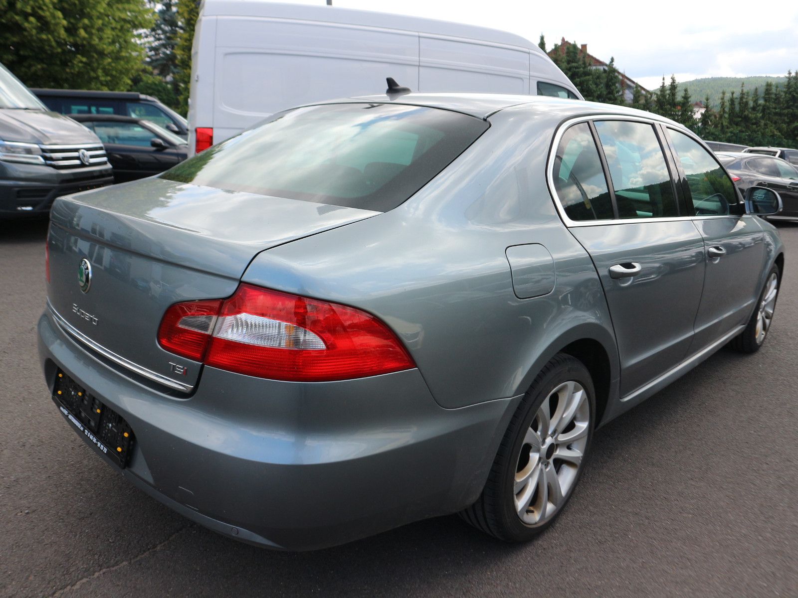 Fahrzeugabbildung SKODA Superb Family DSG GRA Xenon PDC SHZ