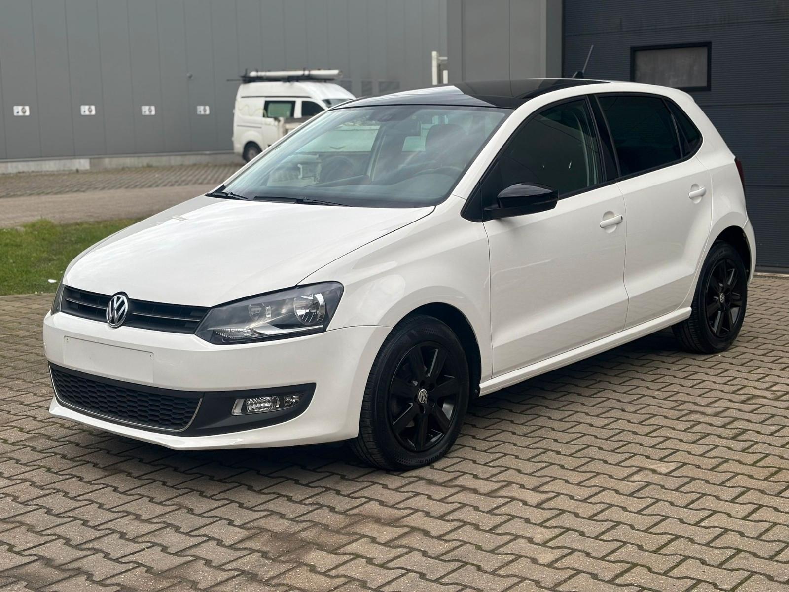 Volkswagen Polo V Highline 1.6 TDI DSG/PANO/PDC/NAVI/ALCANT