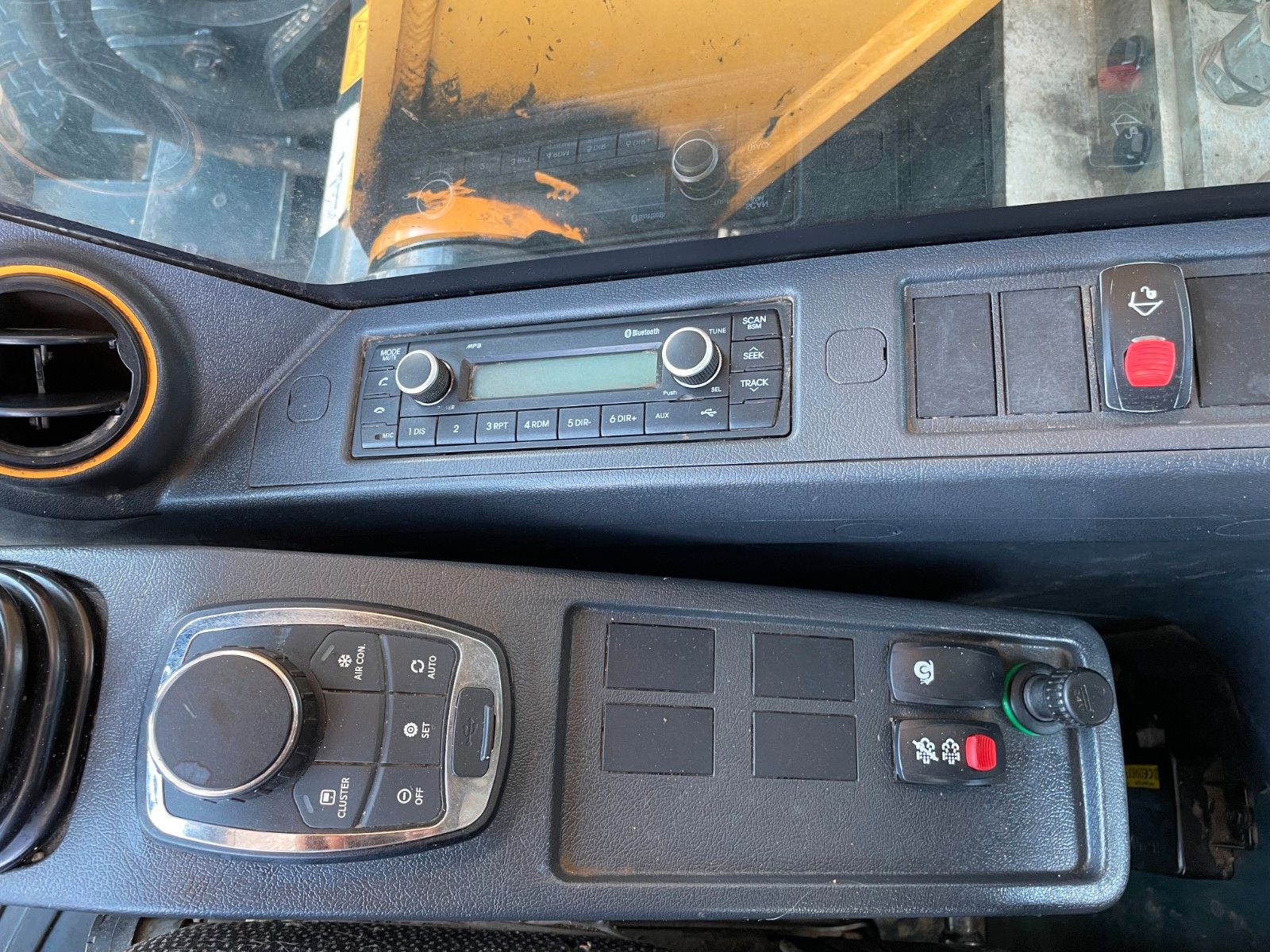 Fahrzeugabbildung Hyundai HW 180 / 6.102h / Tieflöffel / OQ70/55 / Klima