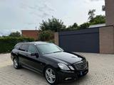 Mercedes-Benz E 250 CDI  AVANTGARDE Aut. AVAN... - Mercedes-Benz E 250: Cdi Avantgarde