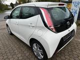 Toyota Aygo AYGO x-play Team D - Toyota: Weiß, Aygo
