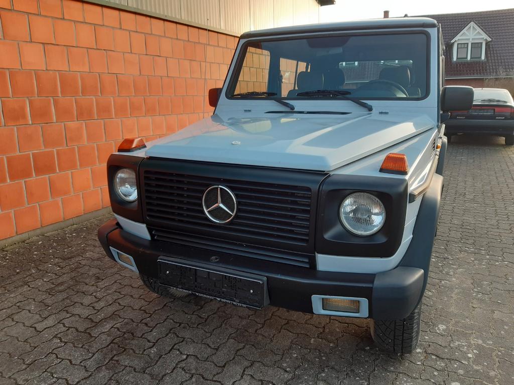 Mercedes-Benz G 300