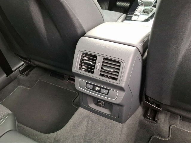 Q5 55 TFSIe QUATTRO S-LINE