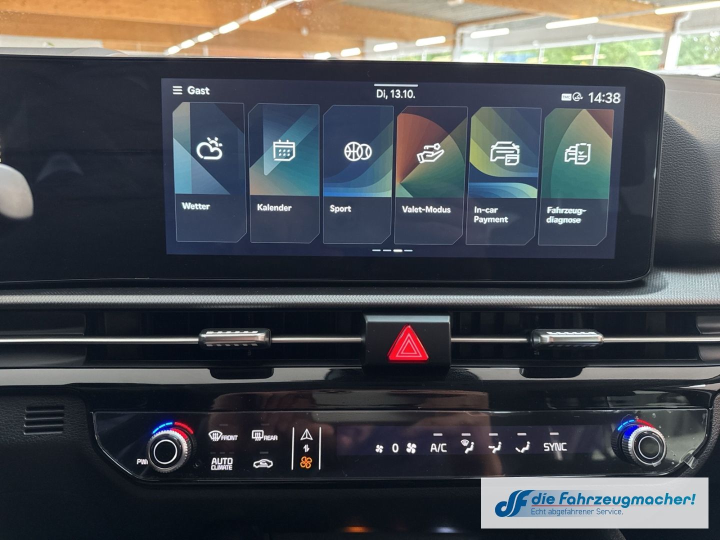 Fahrzeugabbildung Kia Sportage 1.6 T-GDI AWD 7DCT 2-Zonen-Klimaautomat