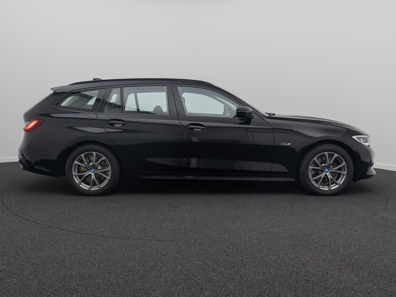 Fahrzeugabbildung BMW 320e xD Sport Line Kamera DAB Laser AHK Komfort