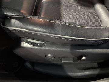 Fotografie 15 des Opel Grandland (X) Grandland X 2.0 D Start/Stop Automatik Ultimate