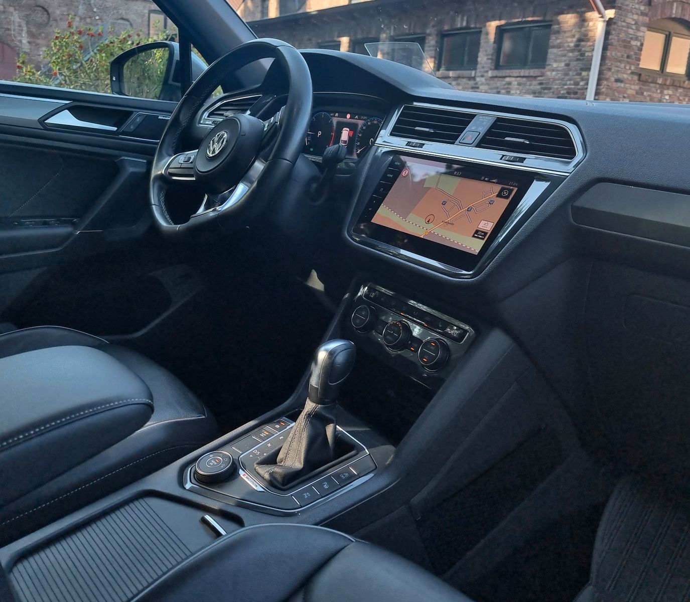 Volkswagen Tiguan Allspace Highline 4Motion-R-LINE-PANORAMA foto 19