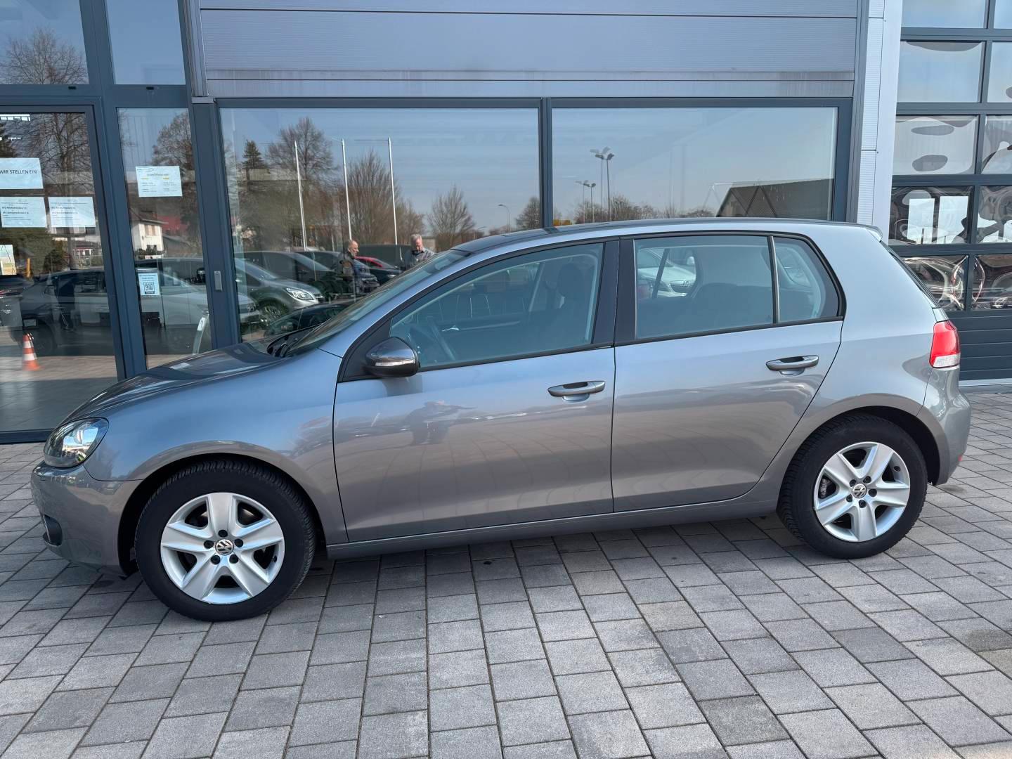 Volkswagen GOLF 1.4 TSI Comfortline*SHZ*Schiebedach*Allwett