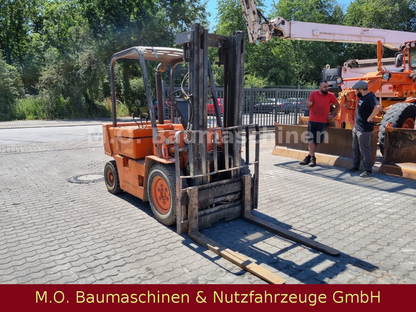 Fahrzeugabbildung CAT V 50 D / Duplex / 2,5 t / 3,70 m