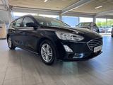 Ford Focus Turnier Cool&Connect RFK NAVI Winter Paket - Ford Focus Gebrauchtwagen in Duisburg