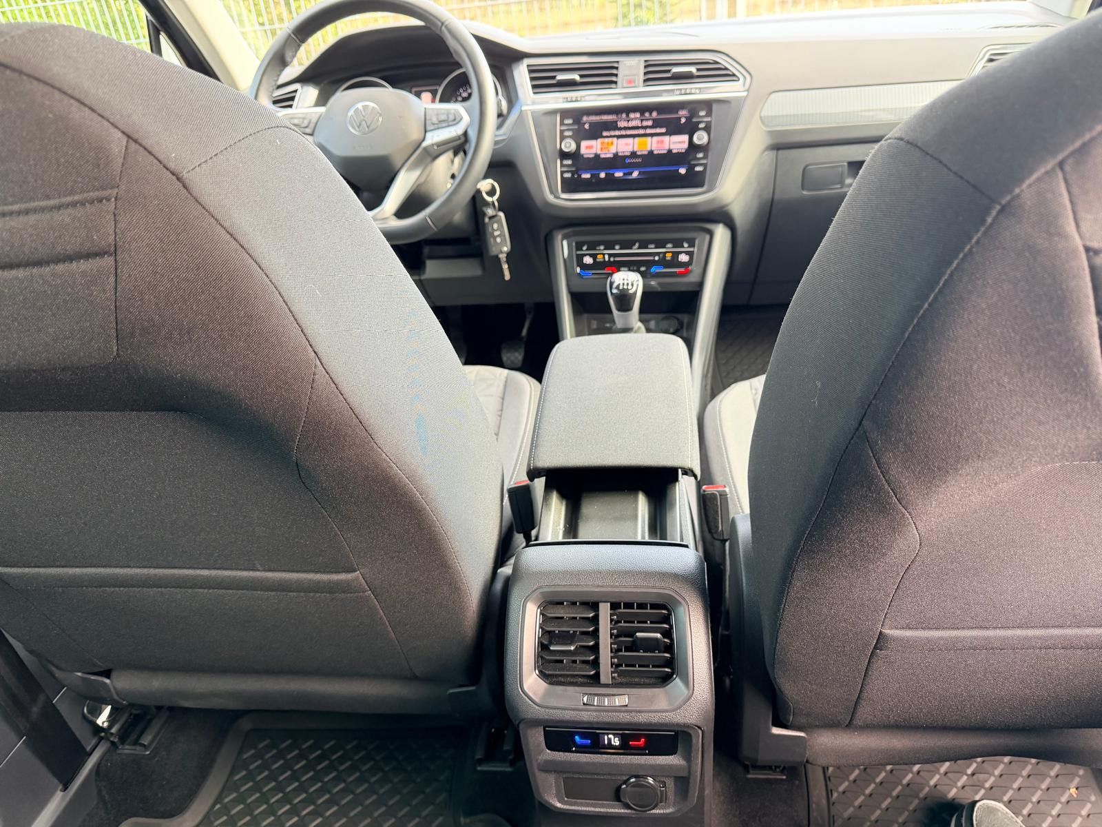 Volkswagen Tiguan 1.5 TSI  NAV LED ACC AppConnect Garantie foto 20