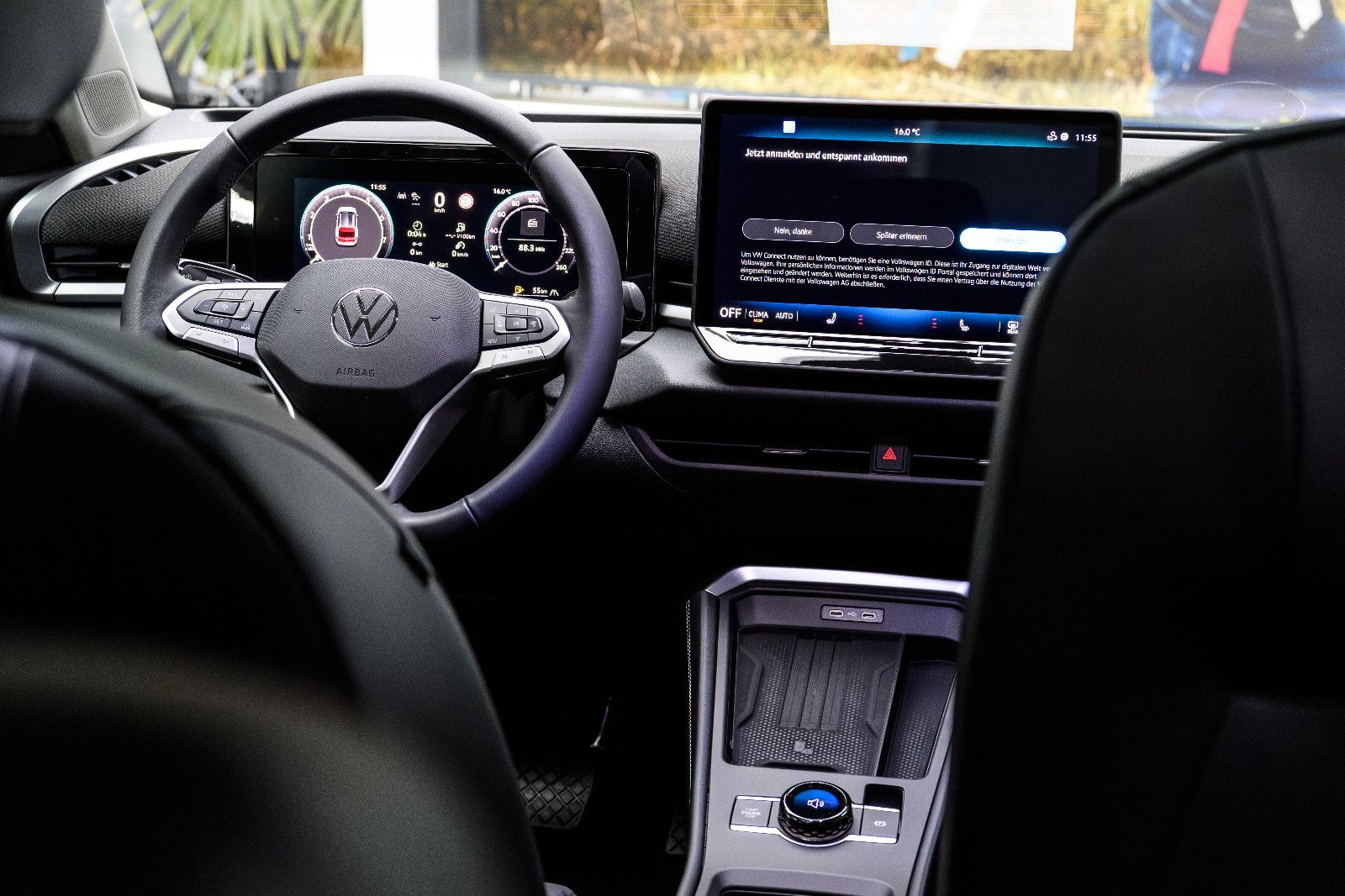 Fahrzeugabbildung Volkswagen T-Roc 1.5 eTSI Style el. Heckklappe+IQLight+Pano