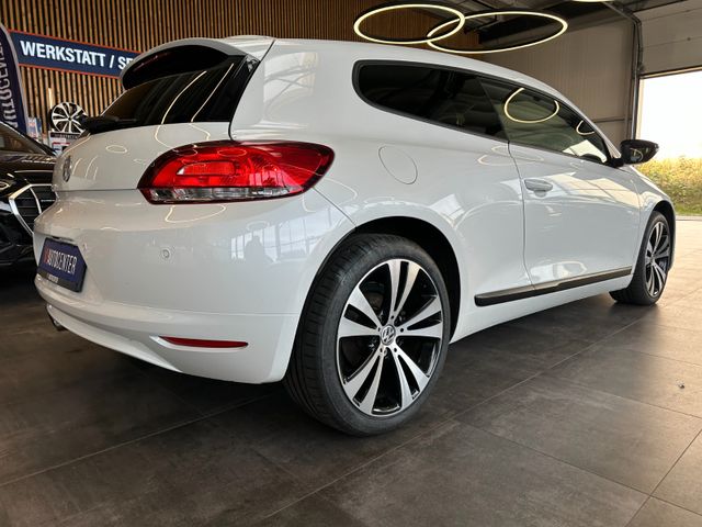 Volkswagen Scirocco *PANORAMA*NAVI*PDC*KLIMA*2-ZONEN*