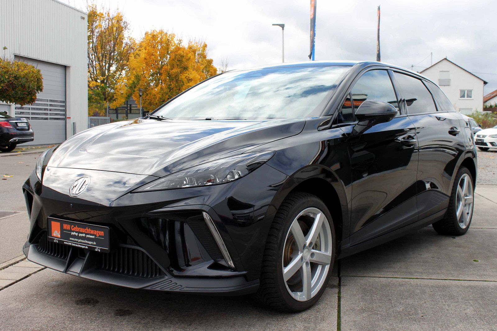 Fahrzeugabbildung MG MG4 Trophy Extended Range 77kWh ACC 360° LED BT