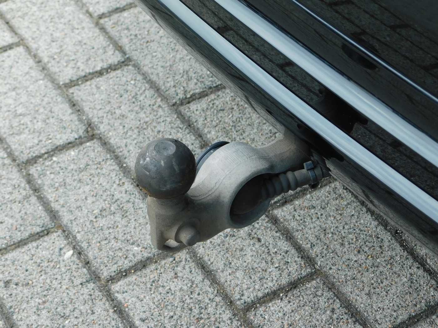 Fahrzeugabbildung Volvo XC60 T6 AWD Recharge R-Design 'Glasdach, AHK'