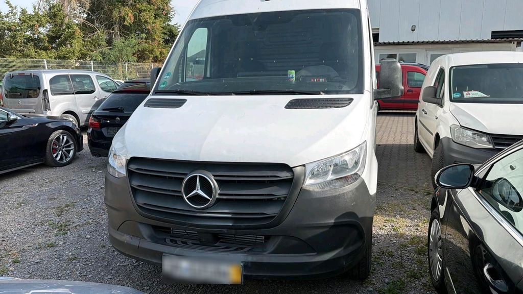 Image of Mercedes-Benz Sprinter