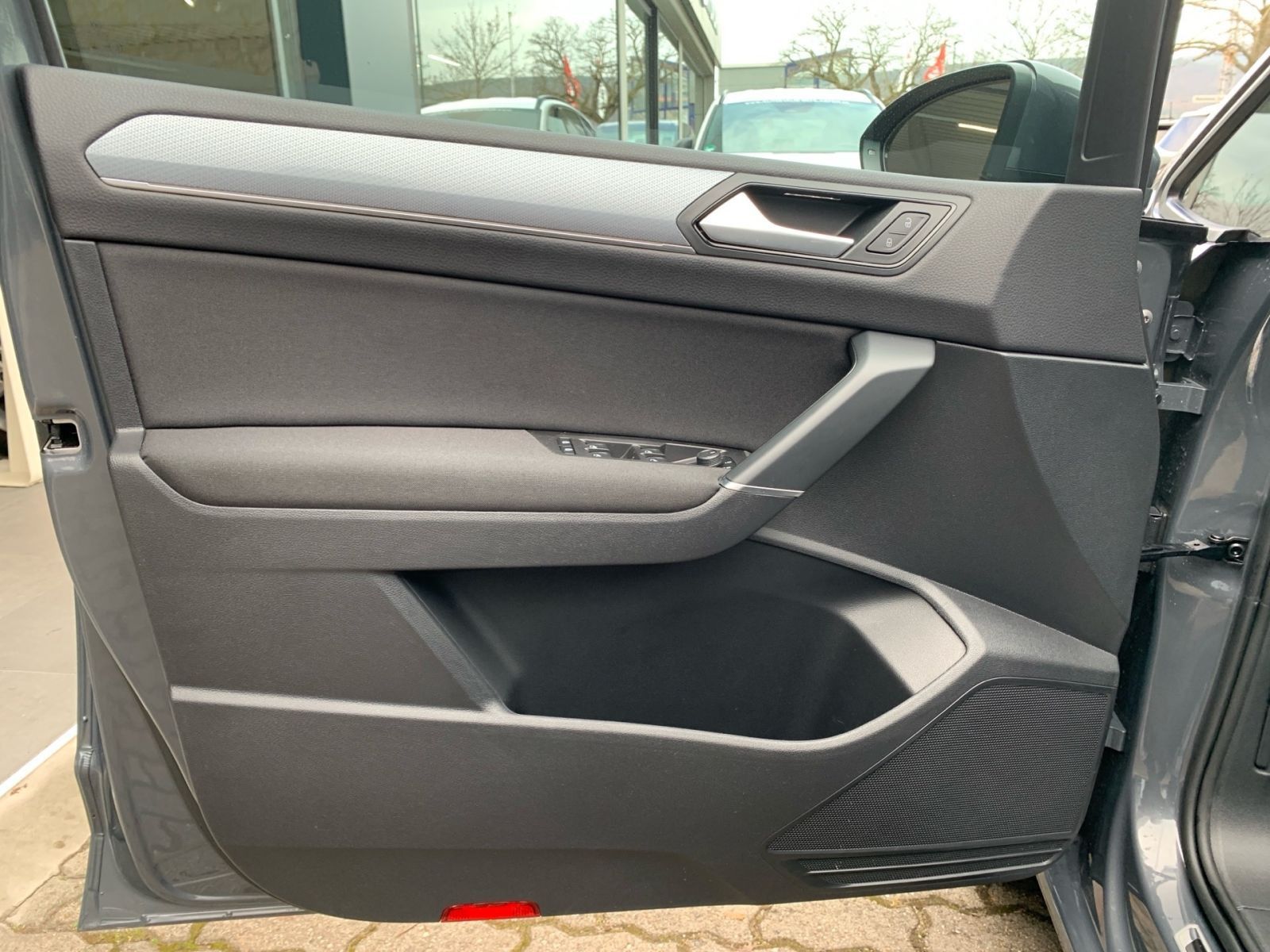 Fahrzeugabbildung Volkswagen Touran 2.0 TDI Active Navi Panorama Dach